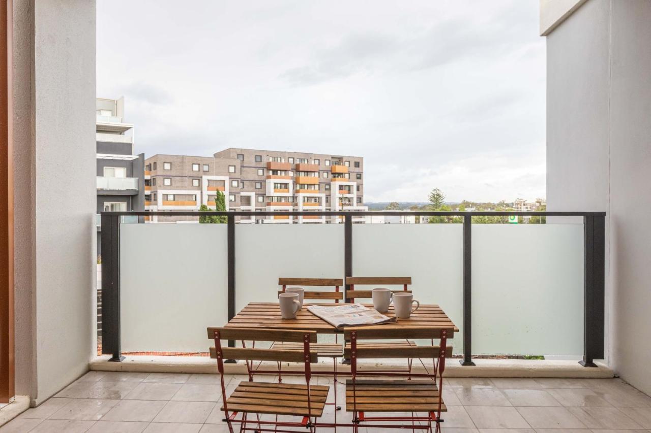 KULA Parramatta Free parking Aparthotel Sydney Exteriör bild